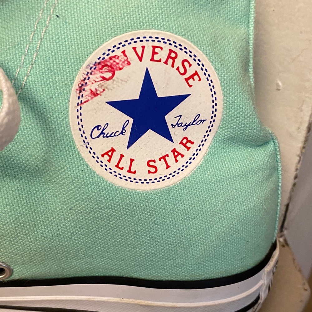 Converse - Picture 3 of 3